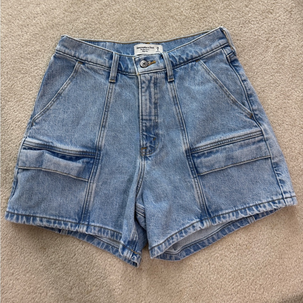 Women’s Abercrombie The Dad Short High Rise Cargo Denim Shorts Sz 6 Curve Love